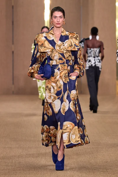 Look 34